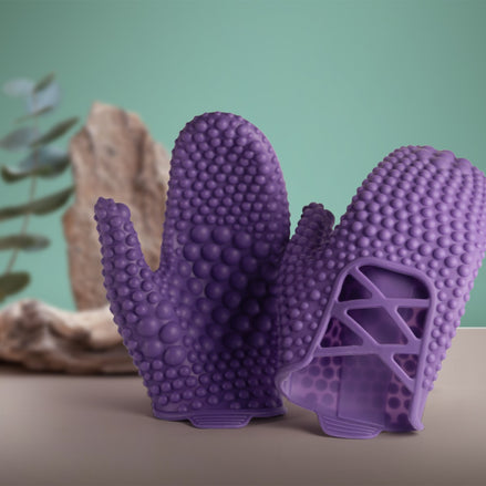 Soma Therapies Massage Mittens